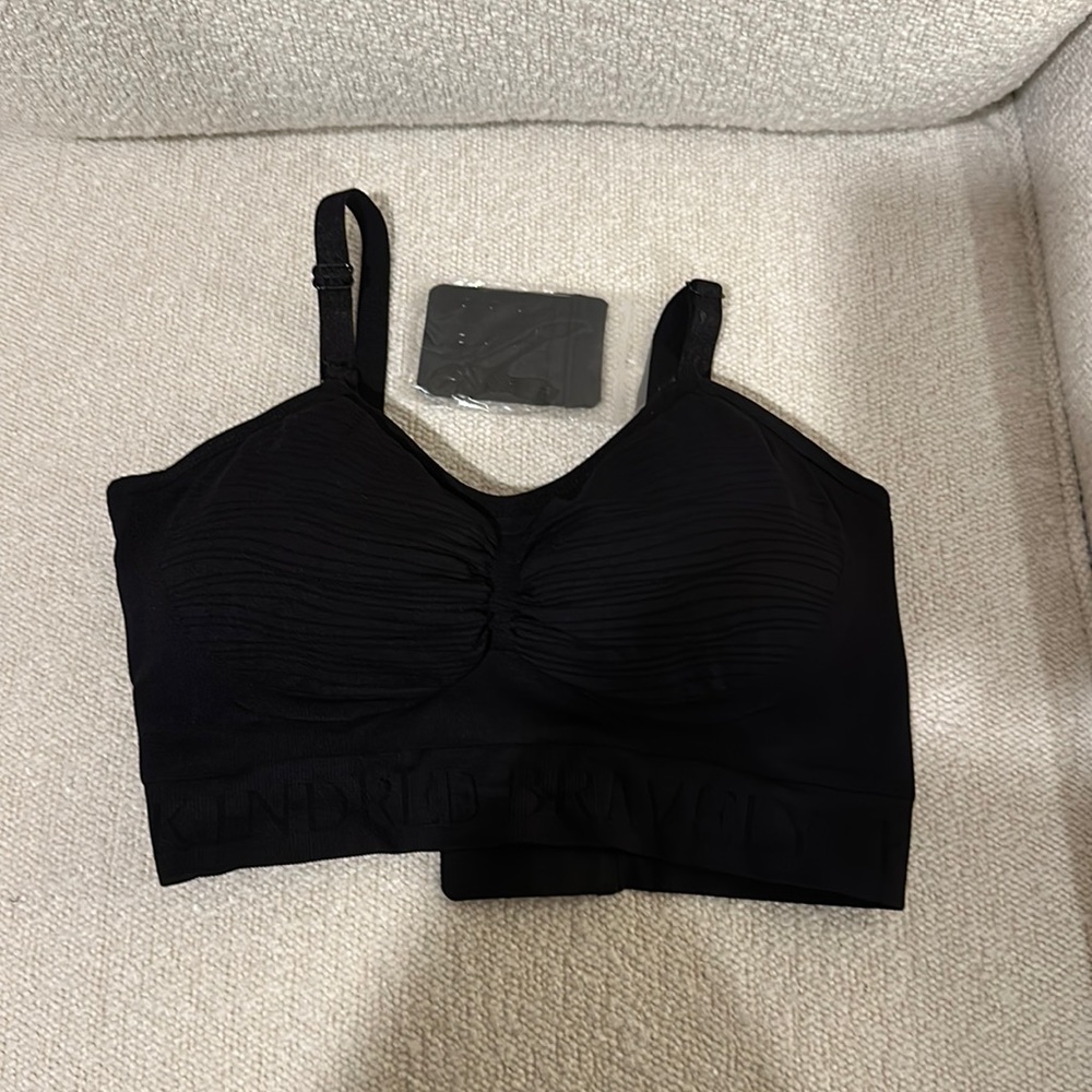 Kindred Bravely set of 2 hands free nursing bras.  Never worn.